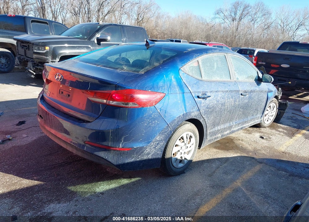 2017 HYUNDAI ELANTRA VIN: 5NPD74LFXHH138471