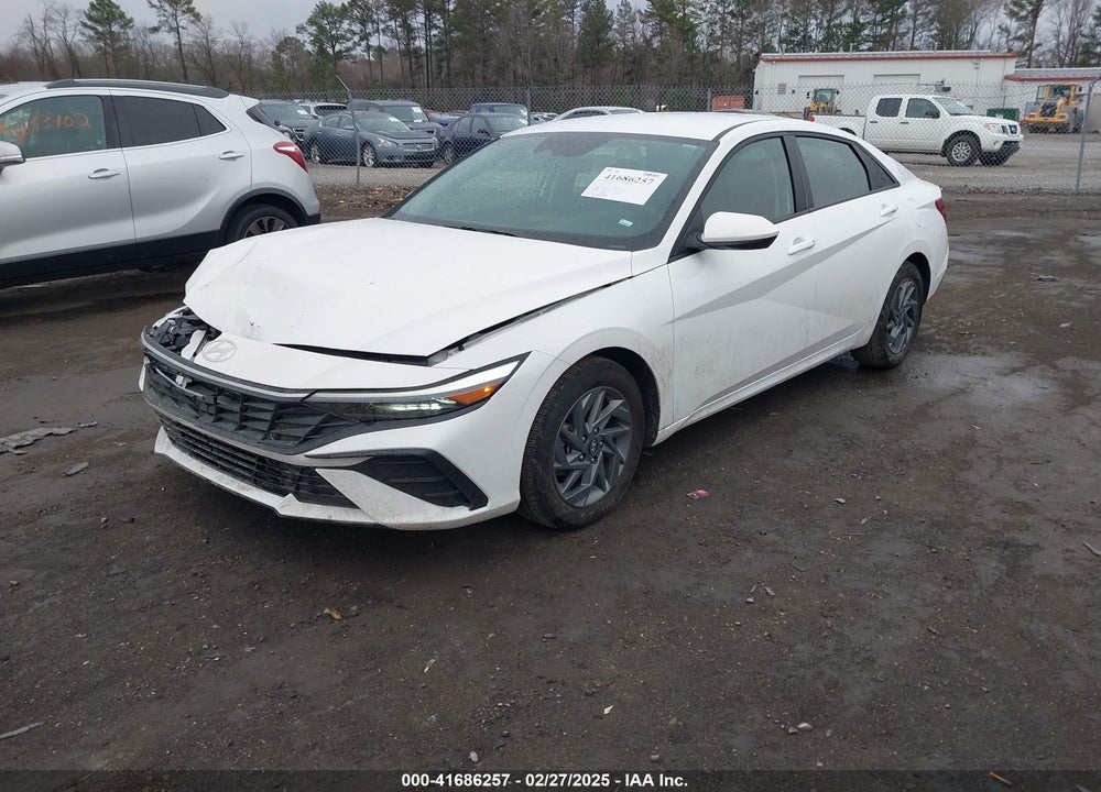 2024 HYUNDAI ELANTRA SEL VIN: KMHLM4DG0RU700652