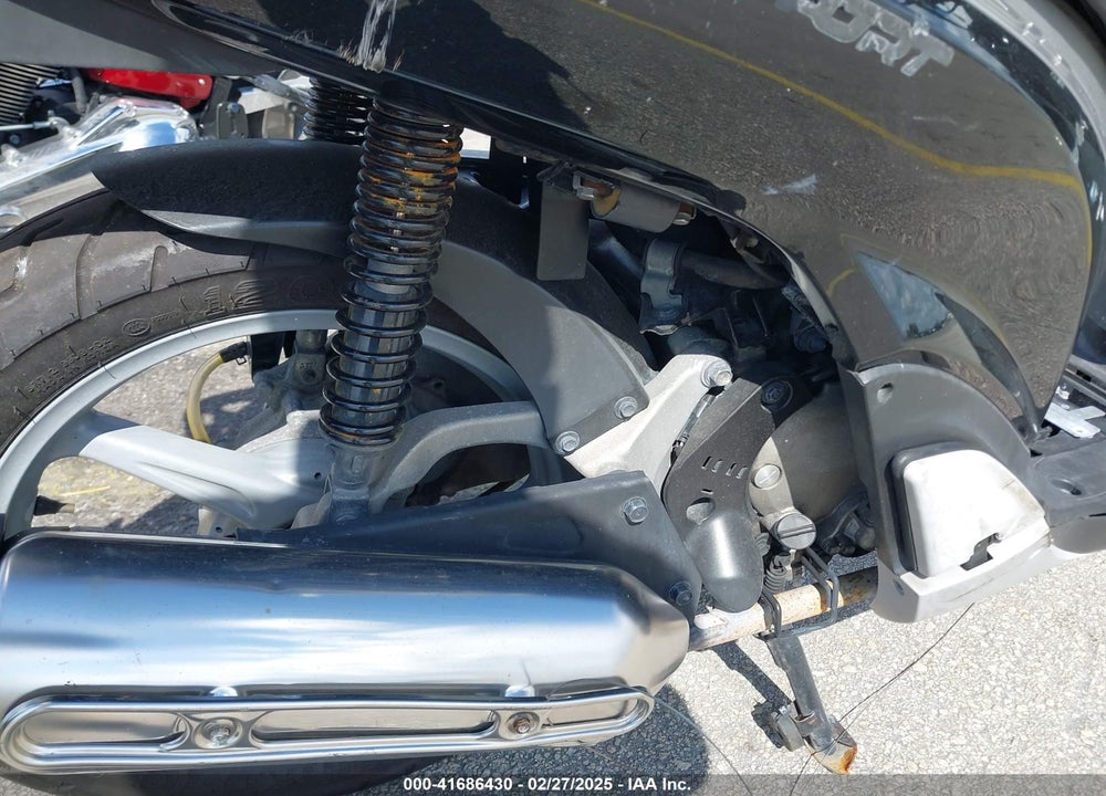 2010 HONDA SH150 D VIN: ZDCKF1015AF003053