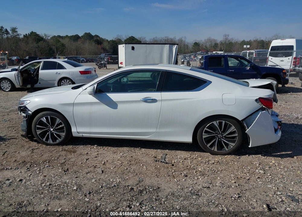 2017 HONDA ACCORD VIN: 1HGCT1B8XHA005940