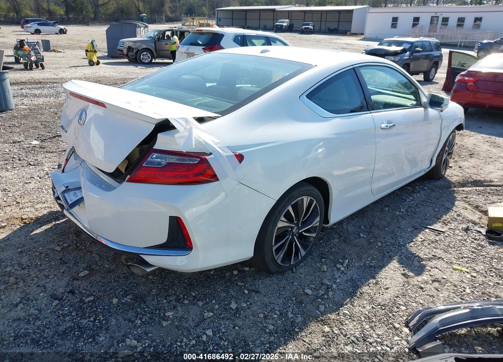 2017 HONDA ACCORD VIN: 1HGCT1B8XHA005940