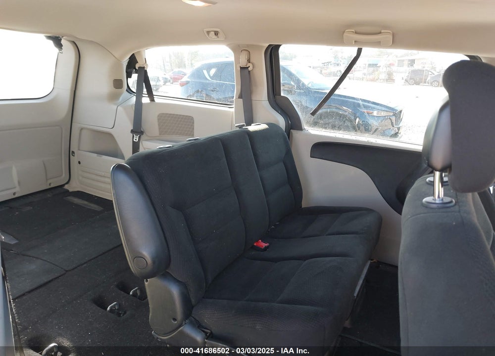 2015 DODGE GRAND CARAVAN VIN: 2C4RDGBGXFR671012