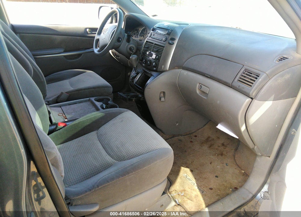 2010 TOYOTA SIENNA LE VIN: 5TDJK4CC9AS031970