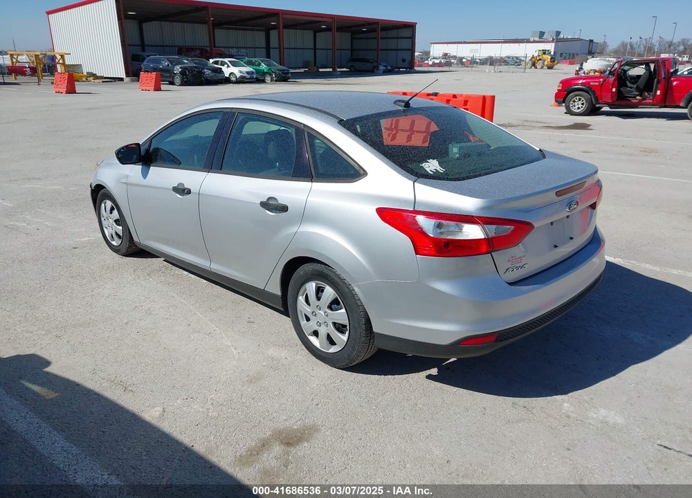 2012 FORD FOCUS VIN: 1FAHP3E21CL227295