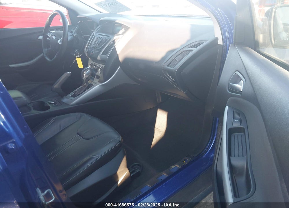 2014 FORD FOCUS SE VIN: 1FADP3K24EL403004