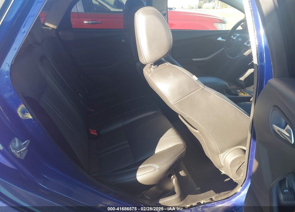 2014 FORD FOCUS SE VIN: 1FADP3K24EL403004