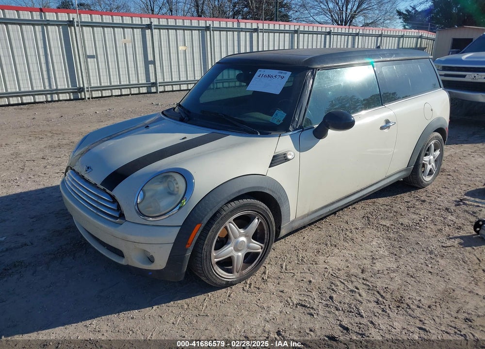 2009 MINI COOPER CLUBMAN VIN: WMWML33509TX34843