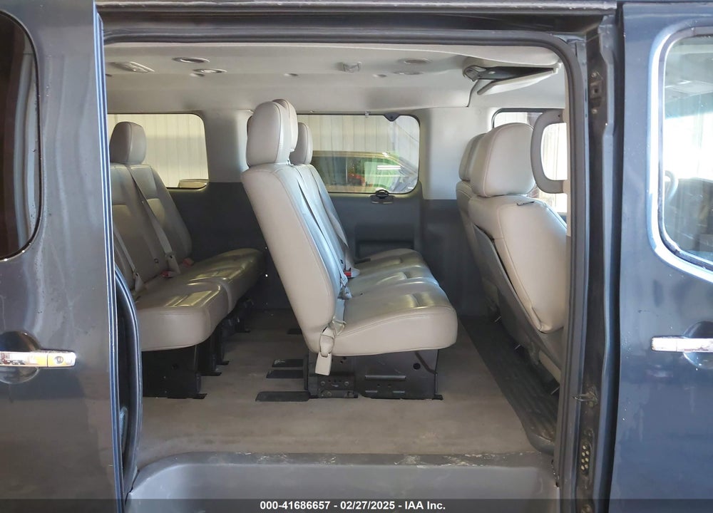 2017 NISSAN NV PASSENGER NV3500 HD SL V8 VIN: 5BZAF0AA6HN852913