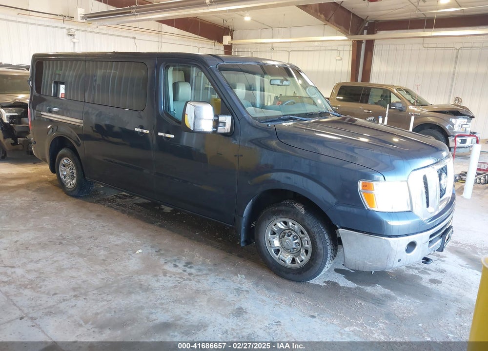 2017 NISSAN NV PASSENGER NV3500 HD SL V8 VIN: 5BZAF0AA6HN852913