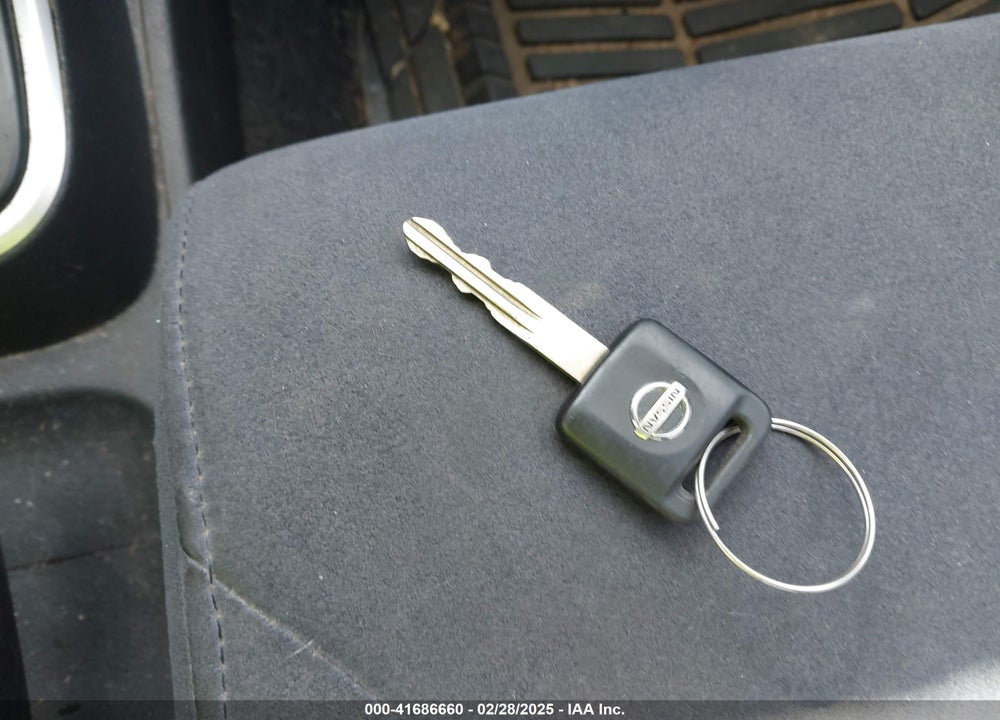 2007 NISSAN VERSA VIN: 3N1BC13E17L423702