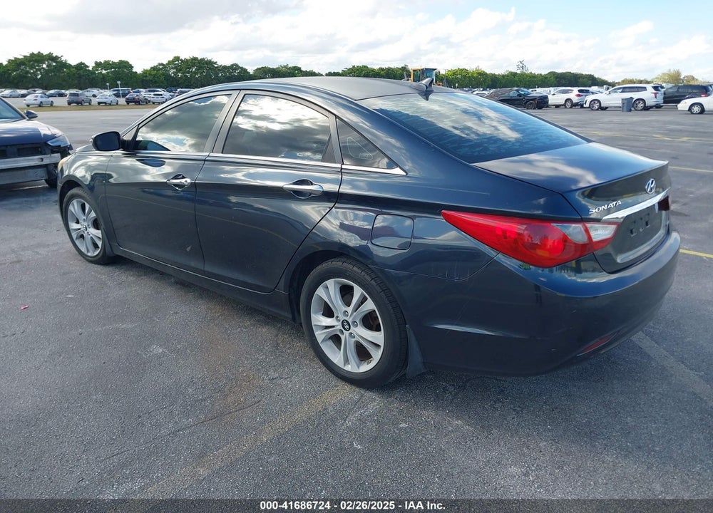 2011 HYUNDAI SONATA LIMITED VIN: 5NPEC4AC3BH121284