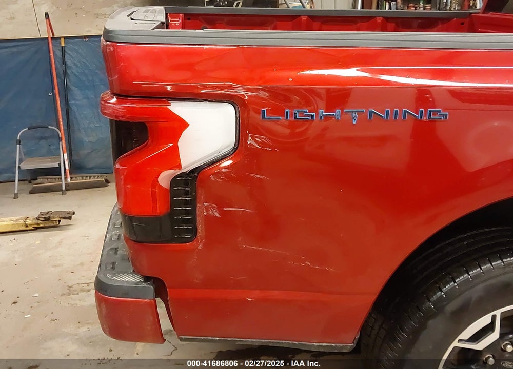 2023 FORD F-150 LIGHTNING XLT VIN: 1FTVW1EL9PWG03257