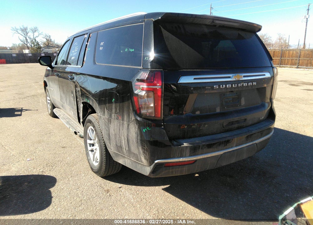 2024 CHEVROLET SUBURBAN 4WD LT VIN: 1GNSKCKD2RR233821