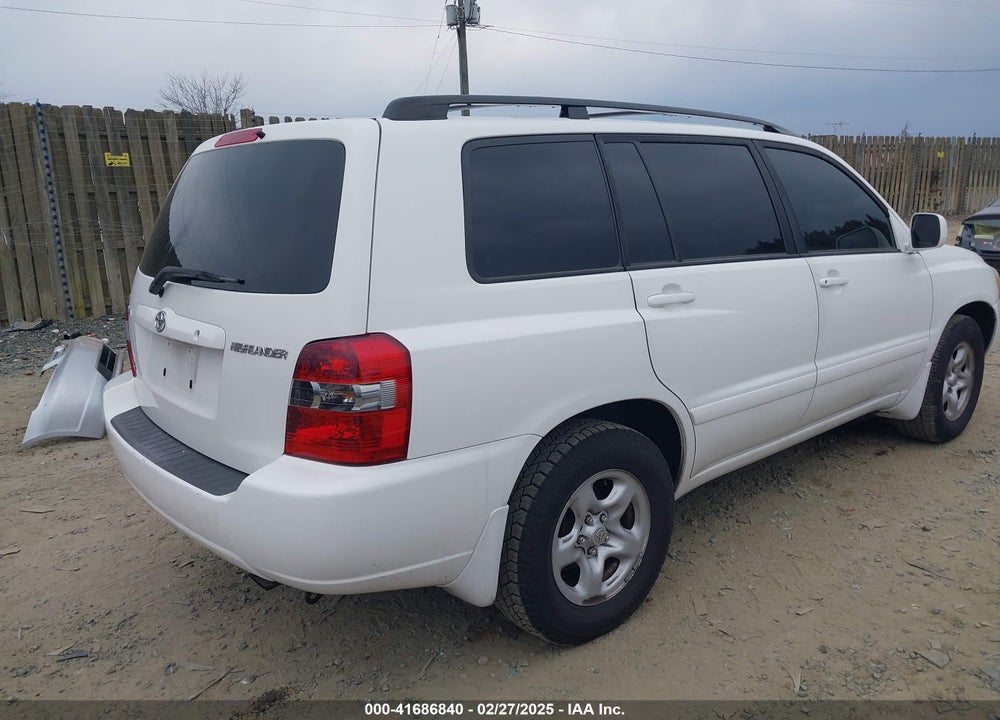 2006 TOYOTA HIGHLANDER VIN: JTEGP21A060105154