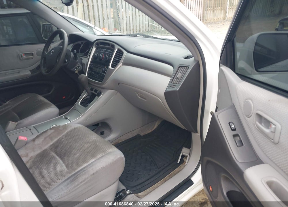 2006 TOYOTA HIGHLANDER VIN: JTEGP21A060105154