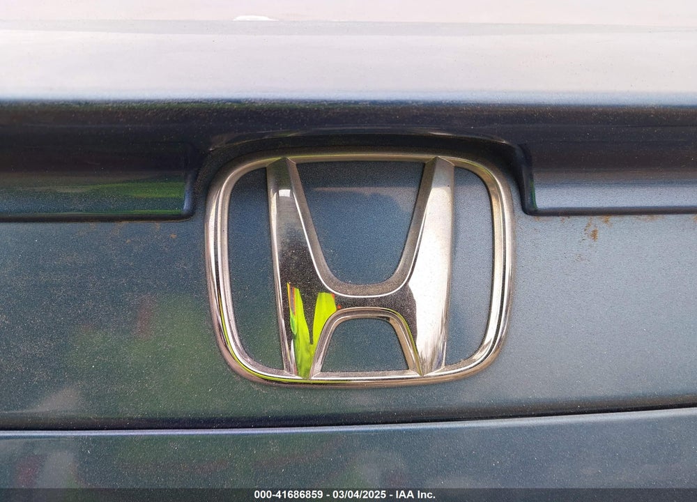 2010 HONDA CIVIC LX VIN: 2HGFG1B6XAH525532