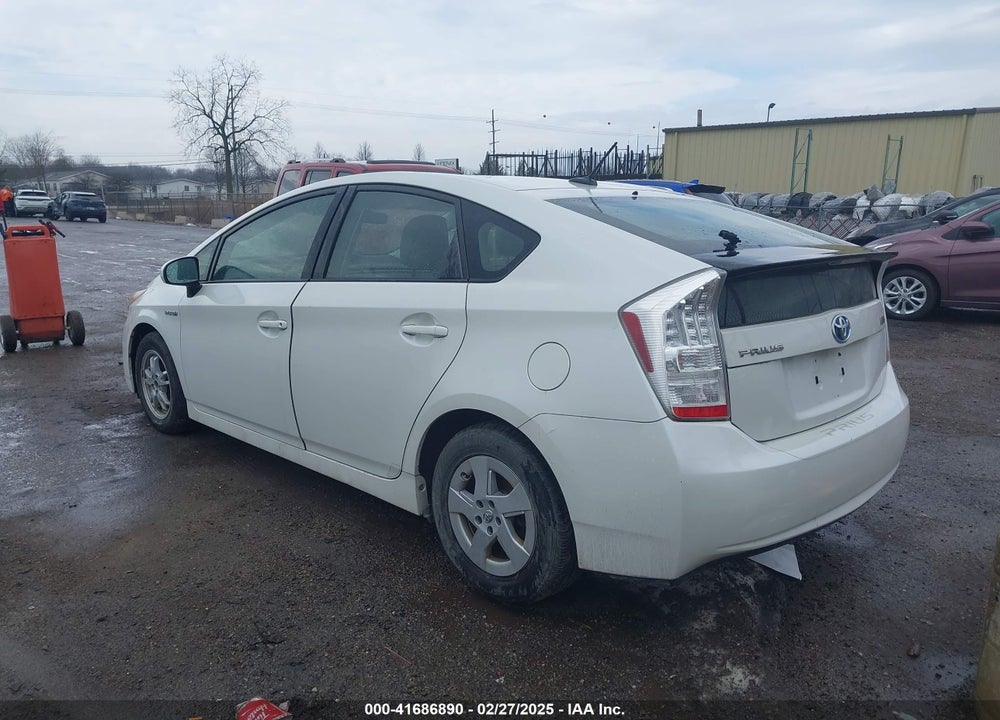 2011 TOYOTA PRIUS VIN: JTDKN3DU5B1445887
