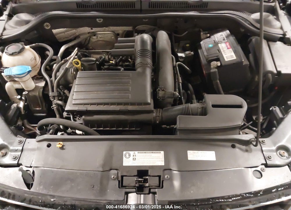 2018 VOLKSWAGEN JETTA VIN: 3VWDB7AJ8JM211017