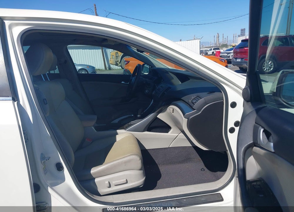 2011 ACURA TSX 2.4 VIN: JH4CU2F68BC007304