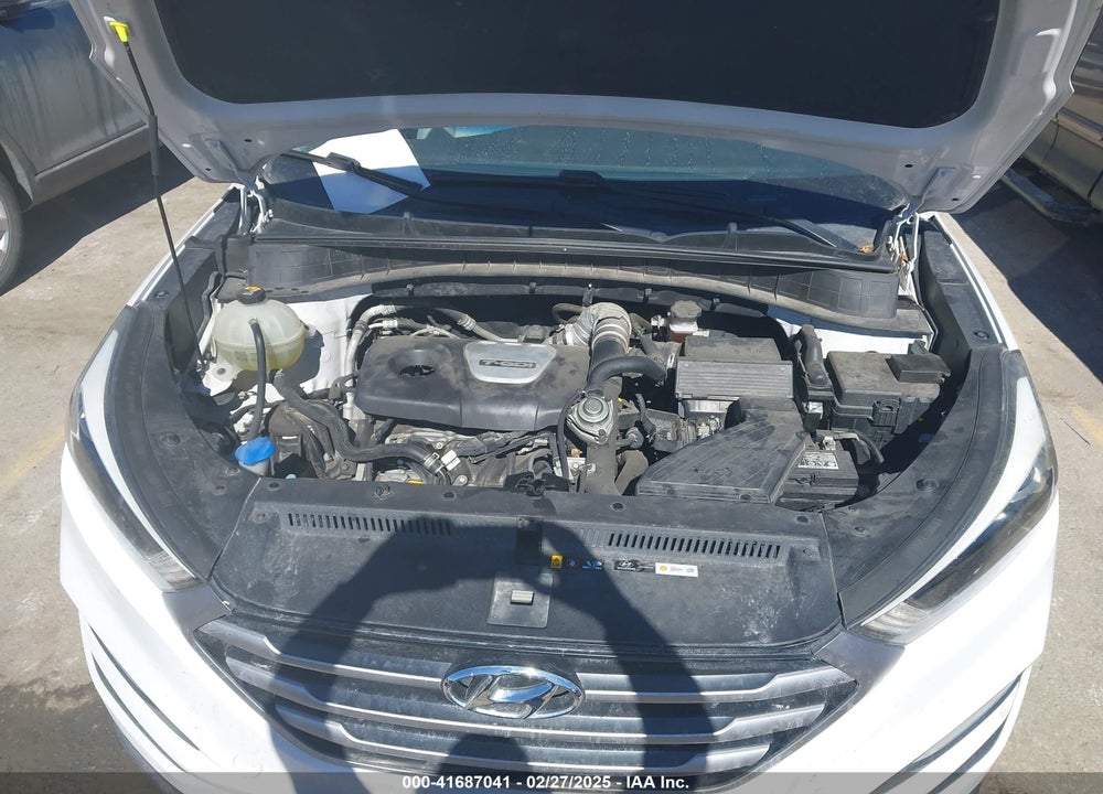 2017 HYUNDAI TUCSON VIN: KM8J3CA24HU278235