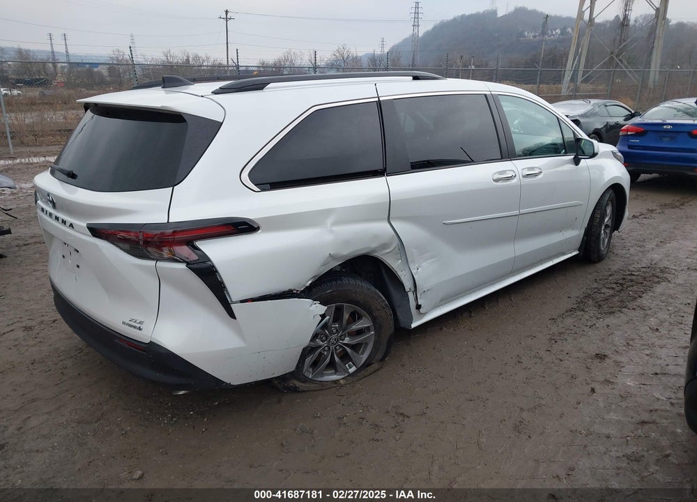 2023 TOYOTA SIENNA XLE VIN: 5TDJRKEC7PS157721