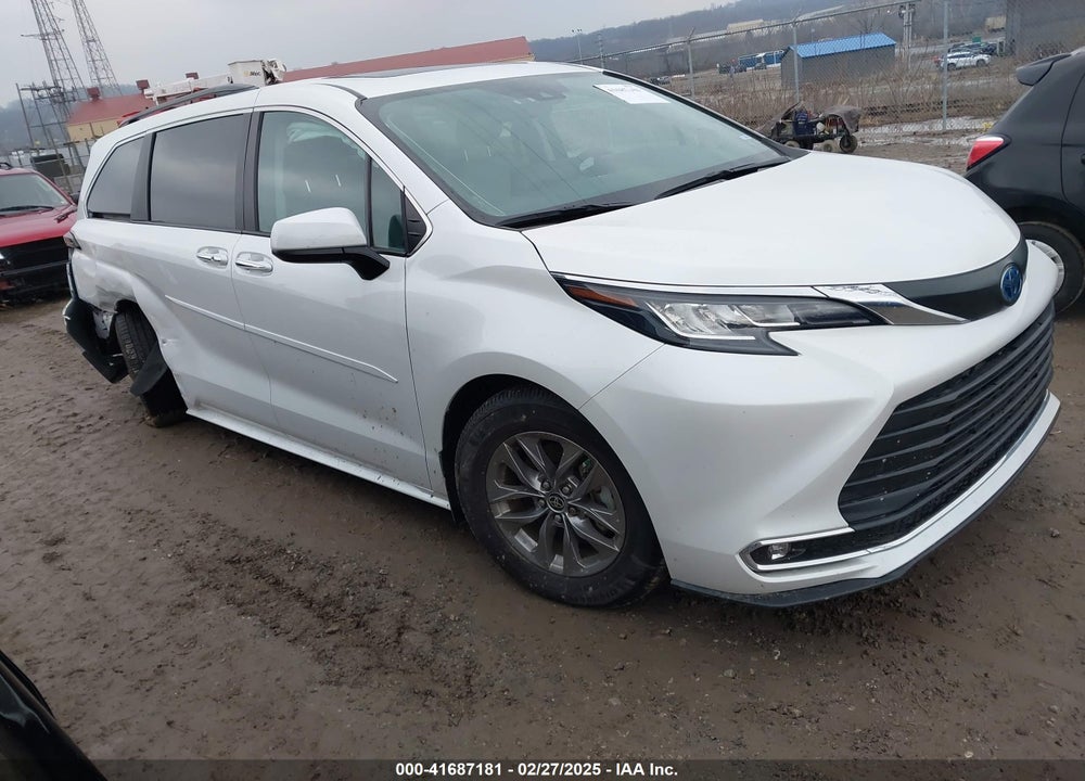2023 TOYOTA SIENNA XLE VIN: 5TDJRKEC7PS157721