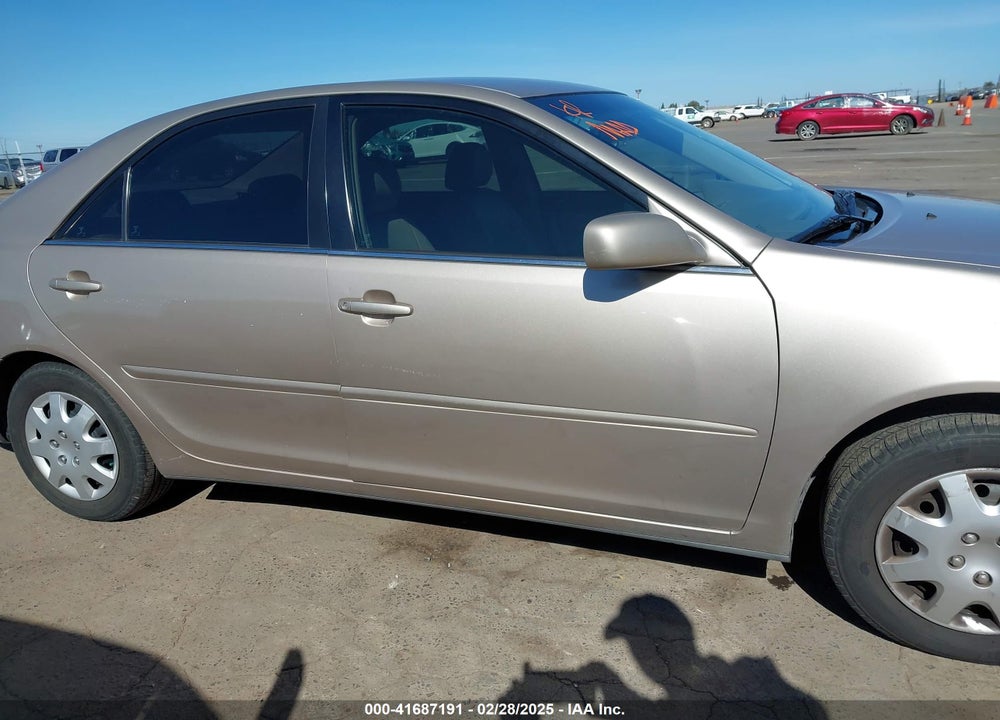 2002 TOYOTA CAMRY LE VIN: 4T1BE32K12U595670