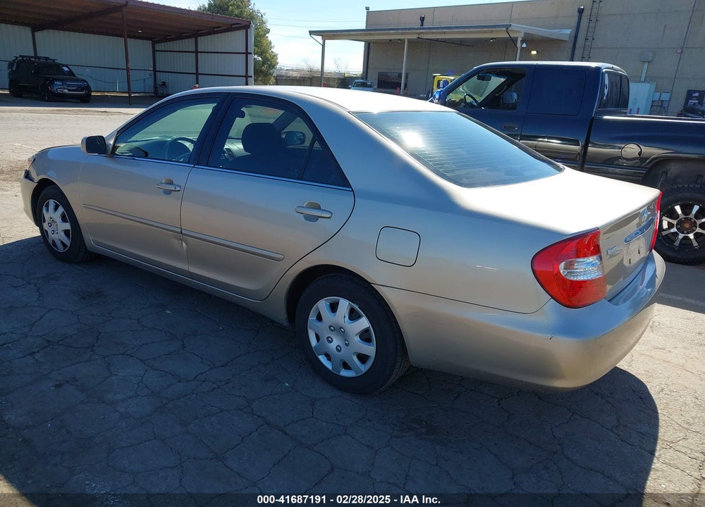 2002 TOYOTA CAMRY LE VIN: 4T1BE32K12U595670