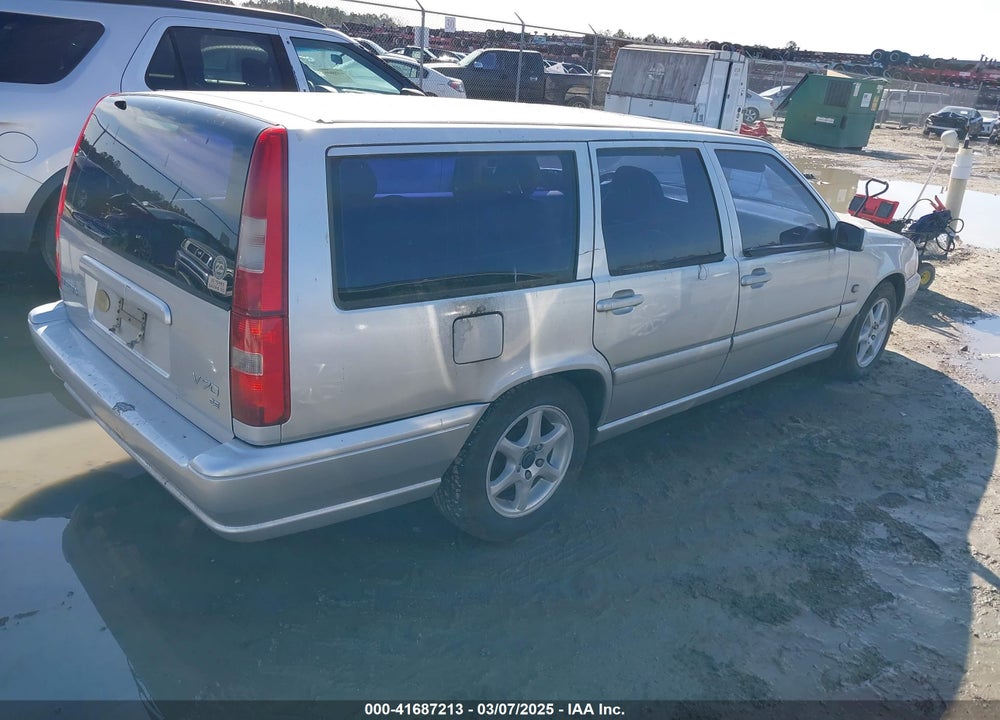 2000 VOLVO V70 VIN: YV1LW61J1Y2706507