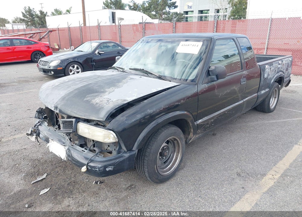 2000 CHEVROLET S-10 VIN: 1GCCS19W2Y8170281