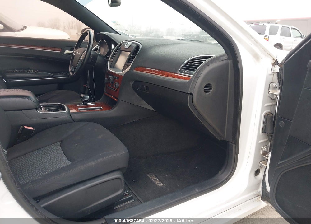 2012 CHRYSLER 300 VIN: 2C3CCAAG4CH311778