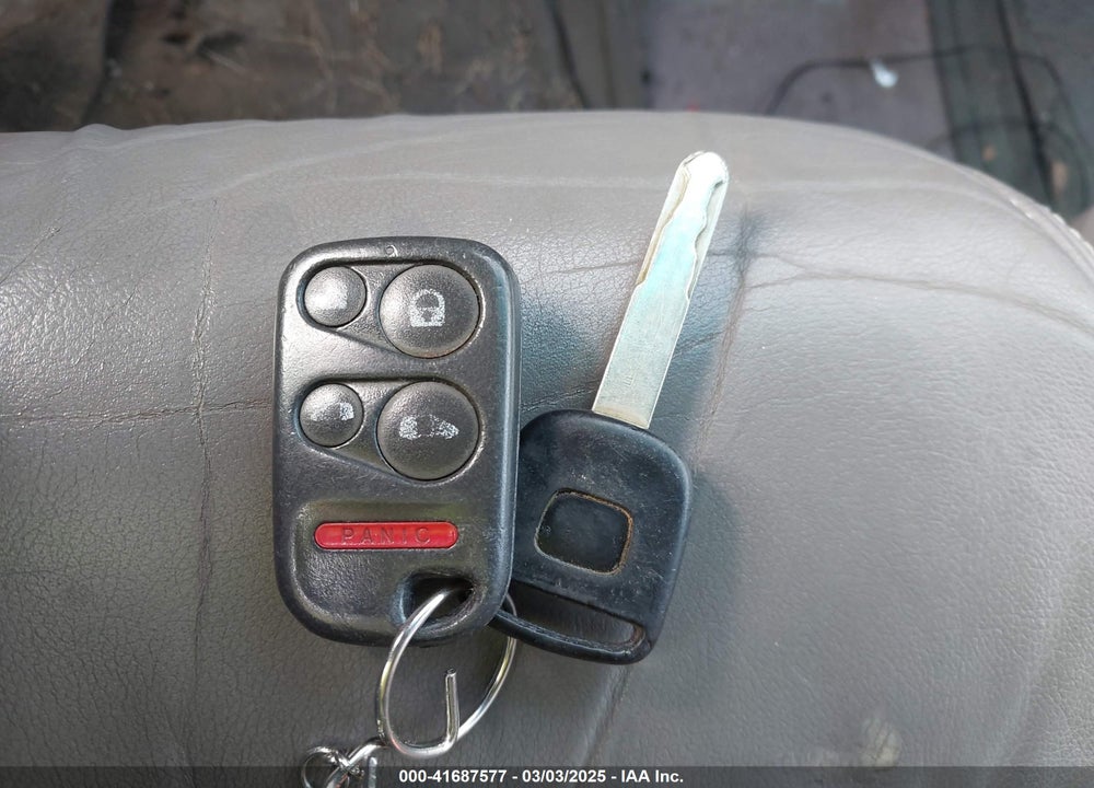 2004 HONDA ODYSSEY EX-L VIN: 5FNRL18974B096501