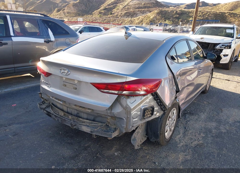 2017 HYUNDAI ELANTRA SE VIN: 5NPD74LF6HH167174