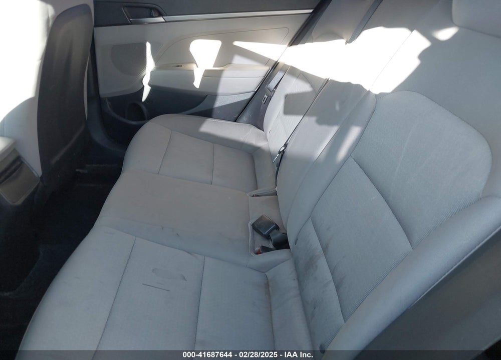 2017 HYUNDAI ELANTRA SE VIN: 5NPD74LF6HH167174