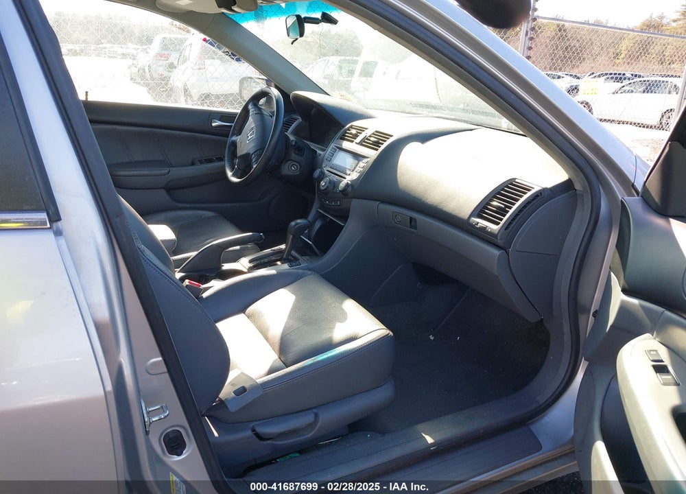 2007 HONDA ACCORD 2.4 EX VIN: 1HGCM56877A060293
