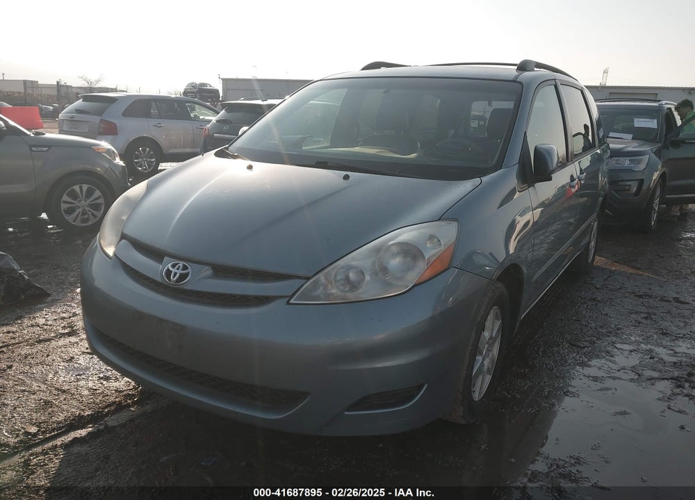 2009 TOYOTA SIENNA XLE VIN: 5TDZK22C39S236320