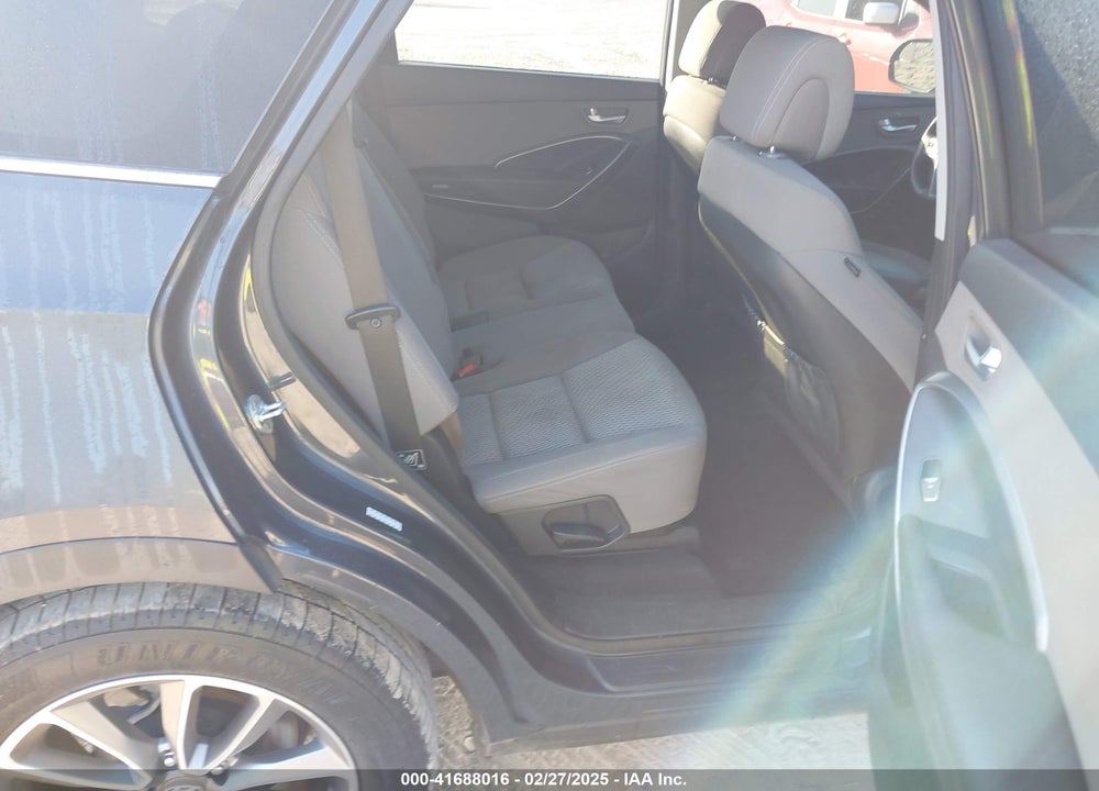2017 HYUNDAI SANTA FE SE VIN: KM8SM4HF9HU167132