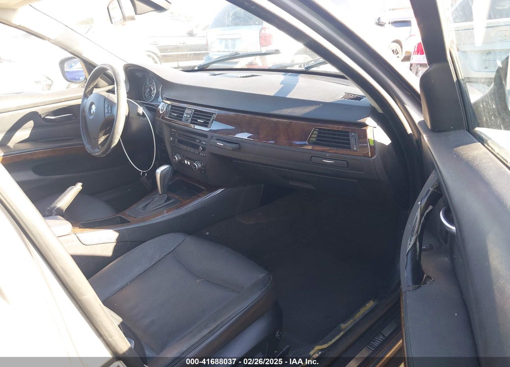 2010 BMW 328I VIN: WBAPH5C59AA439802