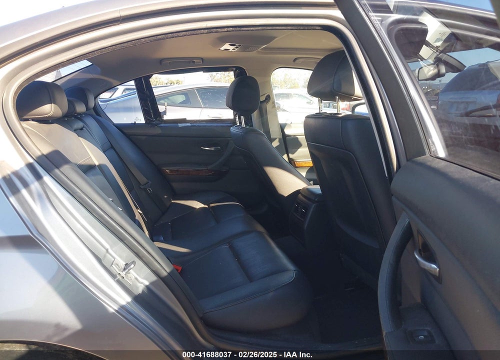 2010 BMW 328I VIN: WBAPH5C59AA439802