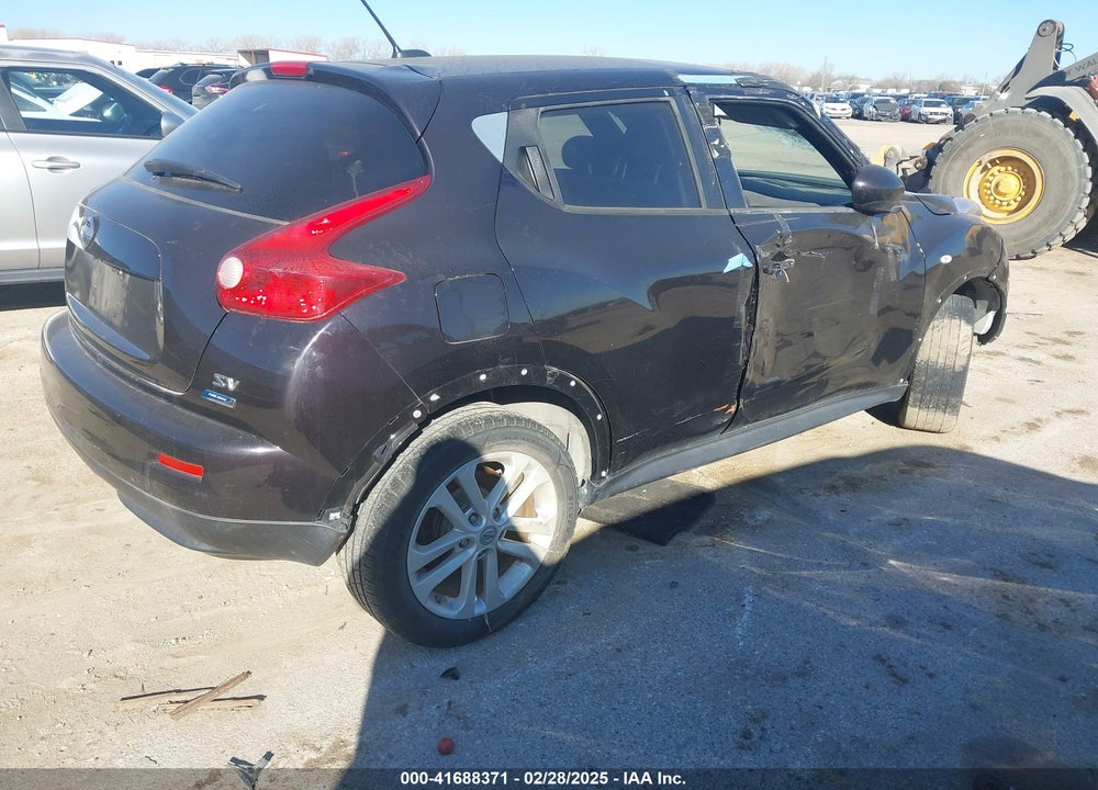 2014 NISSAN JUKE VIN: JN8AF5MR5ET361114
