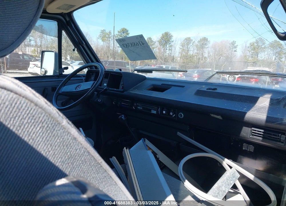 1987 VOLKSWAGEN VANAGON CAMPMOBILE VIN: WV2ZB0255HH094594