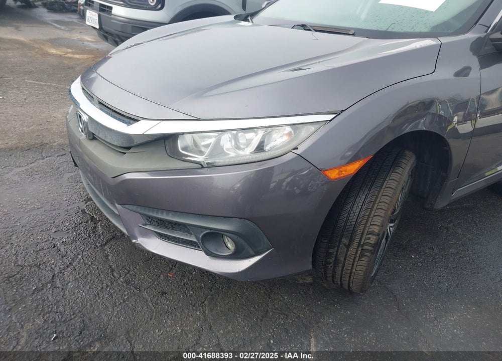 2017 HONDA CIVIC VIN: 2HGFC1F37HH652518
