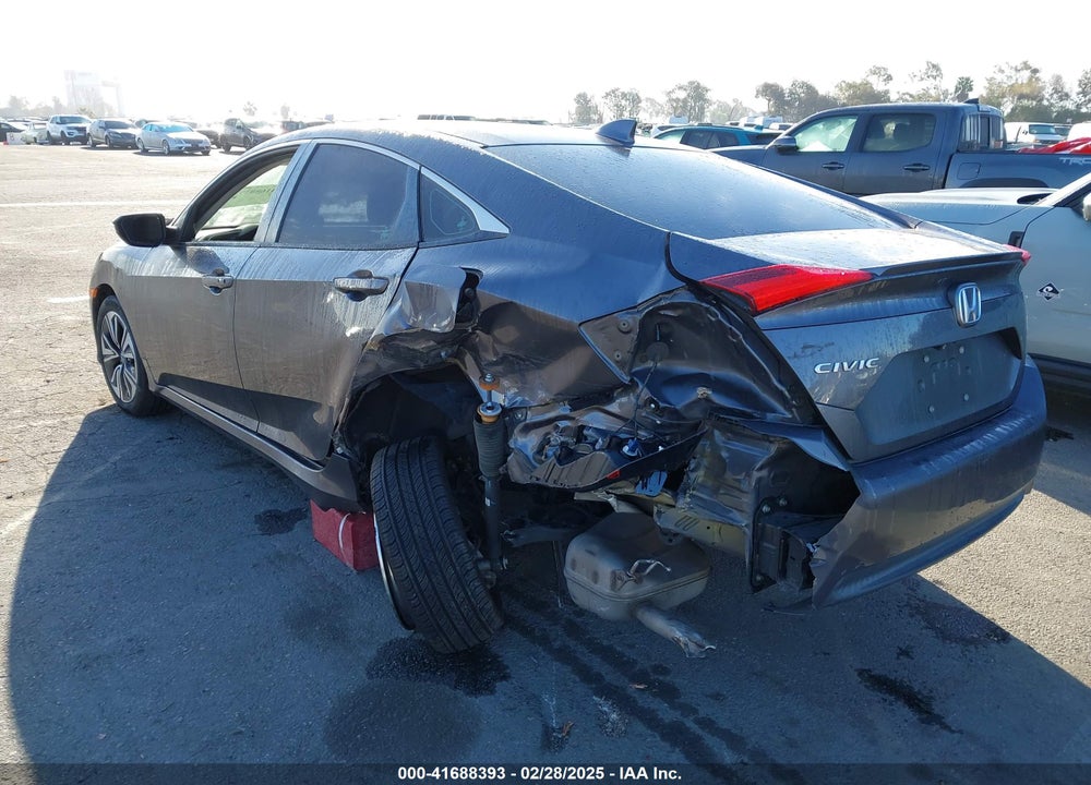 2017 HONDA CIVIC VIN: 2HGFC1F37HH652518