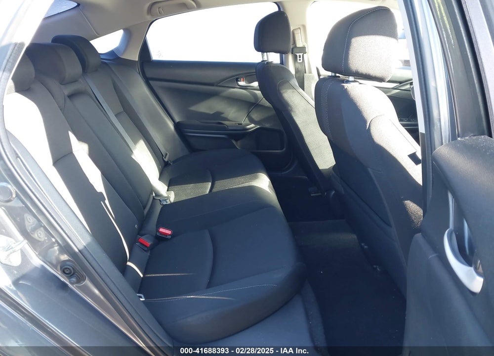 2017 HONDA CIVIC VIN: 2HGFC1F37HH652518