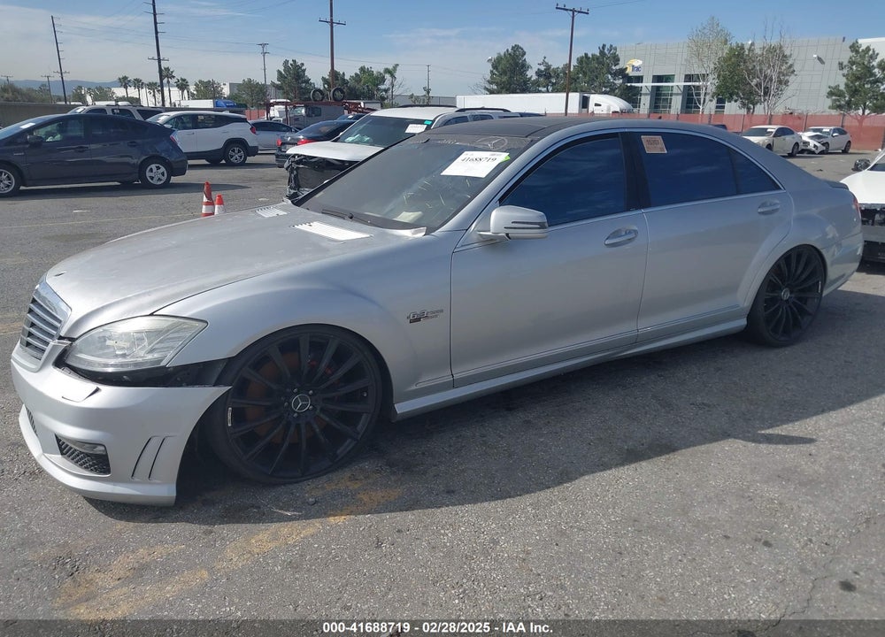 2008 MERCEDES-BENZ S 63 AMG VIN: WDDNG77X38A205711