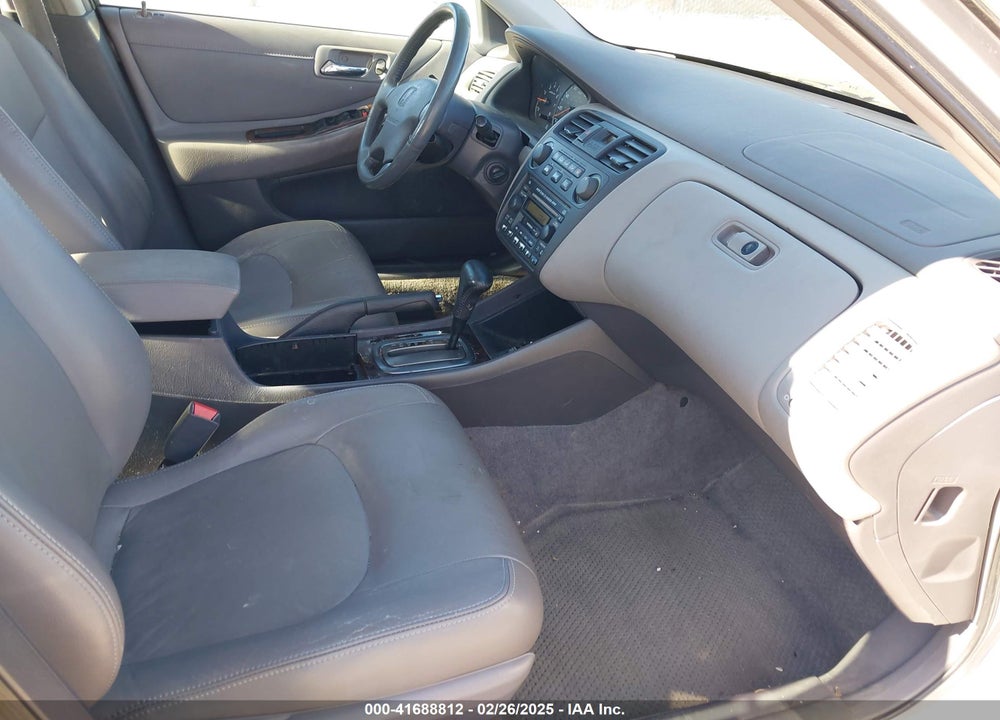 2001 HONDA ACCORD 2.3 EX VIN: 1HGCG56671A103396