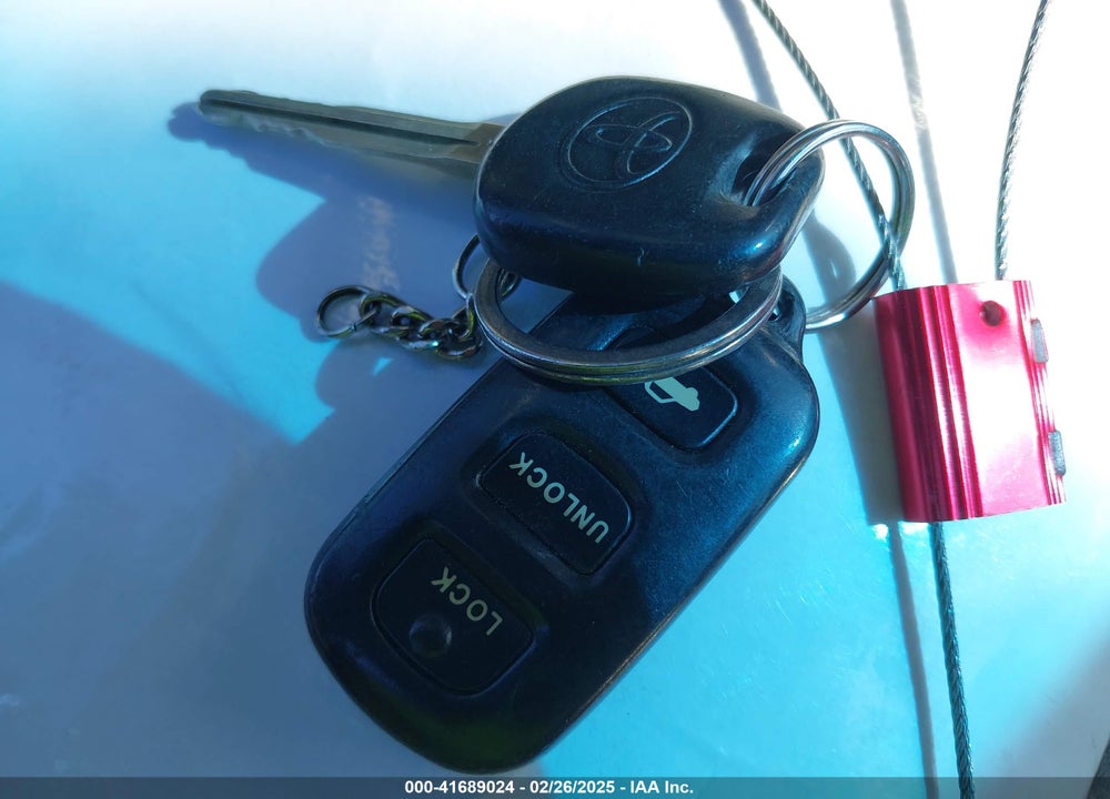 2002 TOYOTA CAMRY XLE VIN: 4T1BE32K52U104162