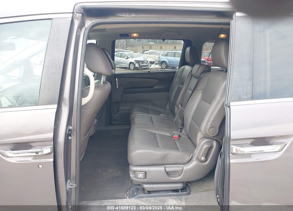 2016 HONDA ODYSSEY EX-L VIN: 5FNRL5H6XGB106486