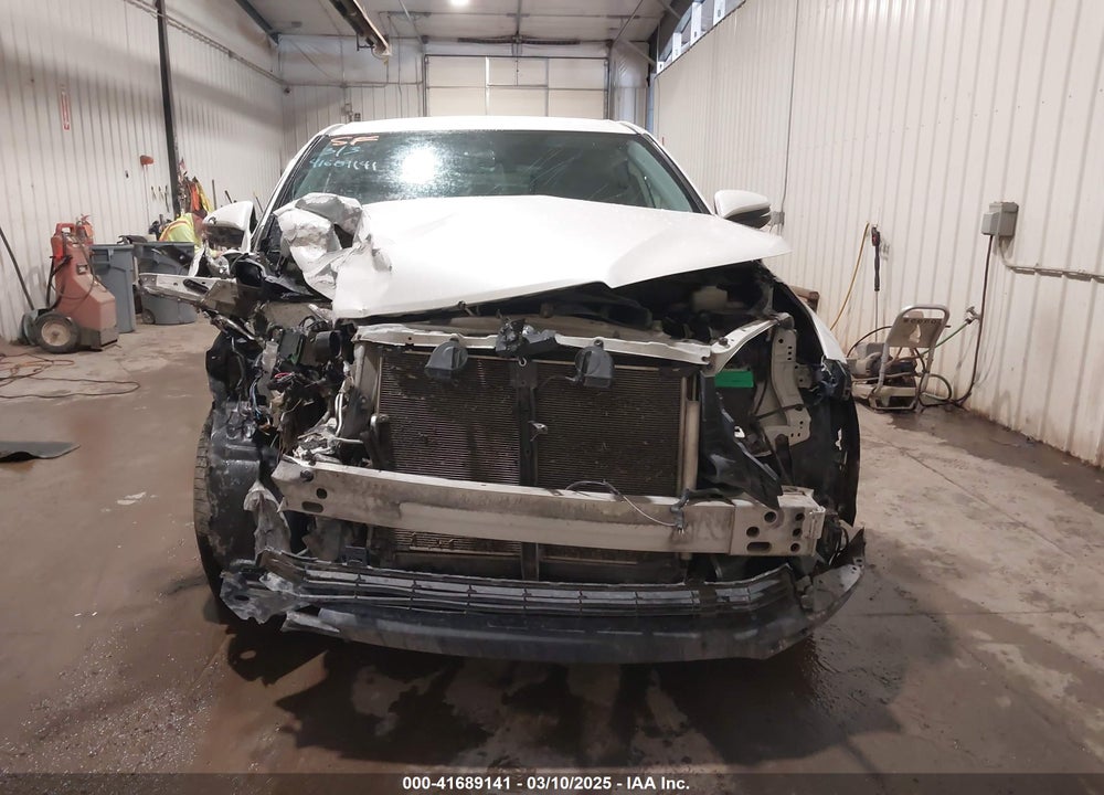 2019 TOYOTA HIGHLANDER LE VIN: 5TDBZRFH6KS924409