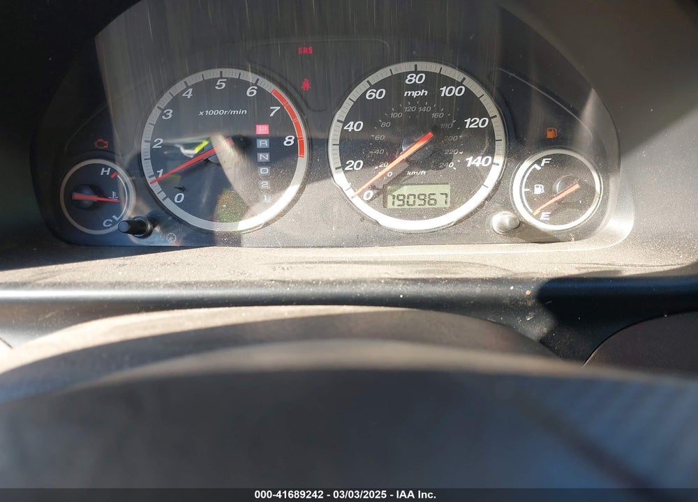 2002 HONDA CR-V LX VIN: JHLRD784X2C038528